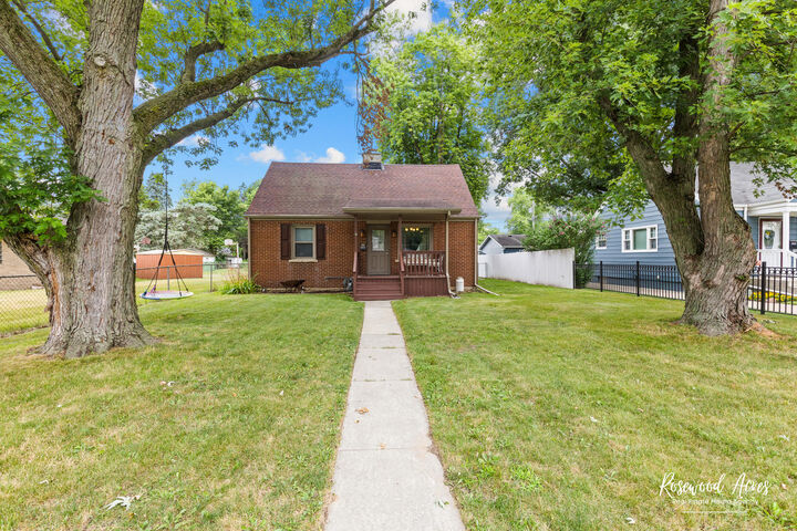 Property Photo: 643 S Curtis Avenue IL 60901