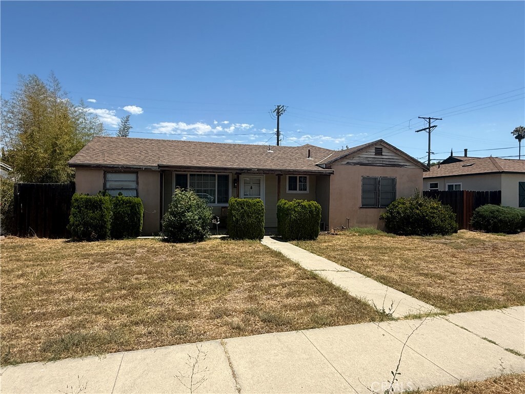 Property Photo: 7008 Aura Avenue CA 91335