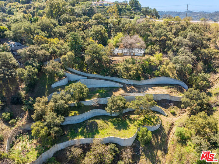 13511 Mulholland Drive   CA 90210 photo