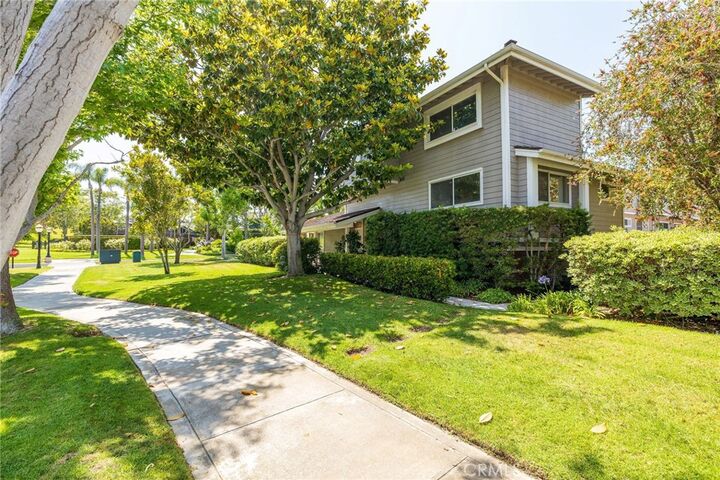 Property Photo: 11 Catalina Court CA 90266