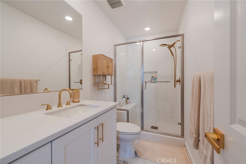 Property Photo:  9672 Dawning Drive  CA 92646 