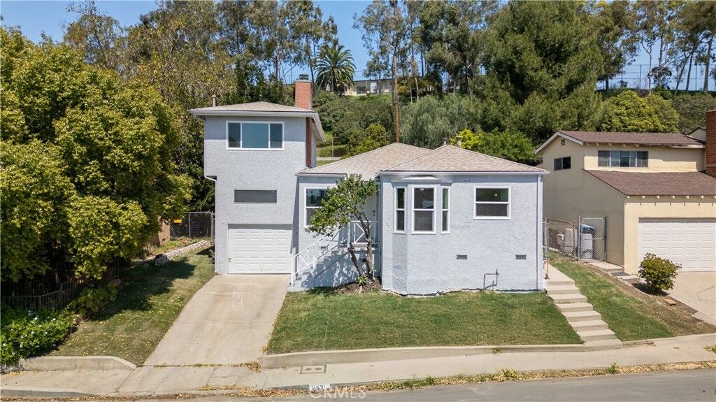 Property Photo:  4531 Gateside Drive  CA 90032 