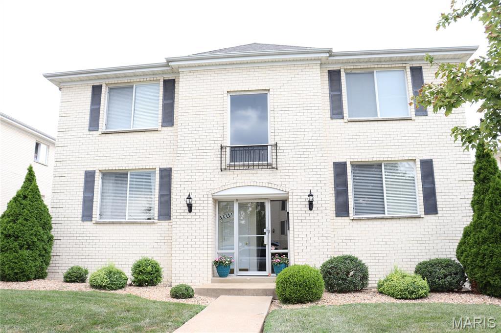 Property Photo: 10010 Chardin Way 2 MO 63128