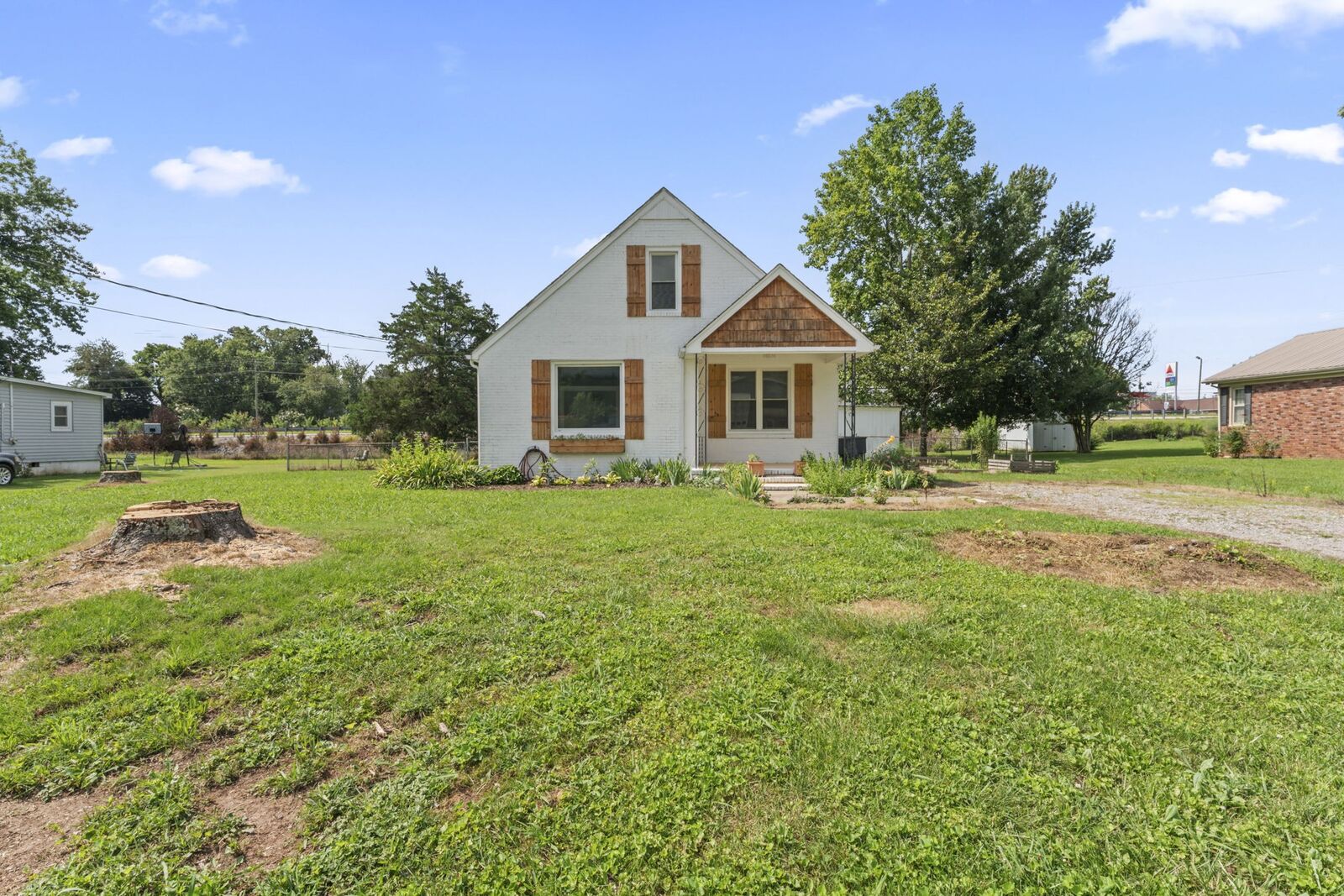 Property Photo:  139 Clearview Dr  TN 37110 