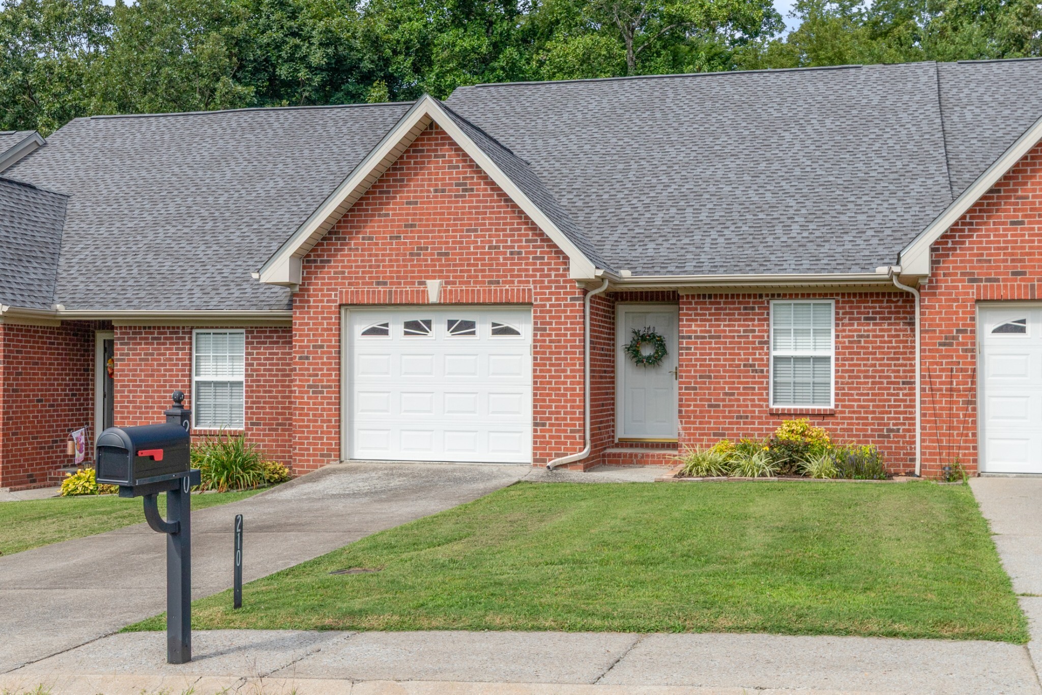 Property Photo:  210 Johnstone Dr  TN 37055 