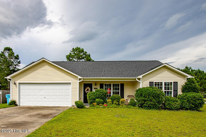 149 Ashbury Park Lane  Richlands NC 28574 photo