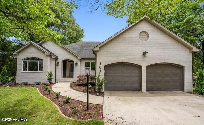 Property Photo:  101 Marshview Road  NC 28443 