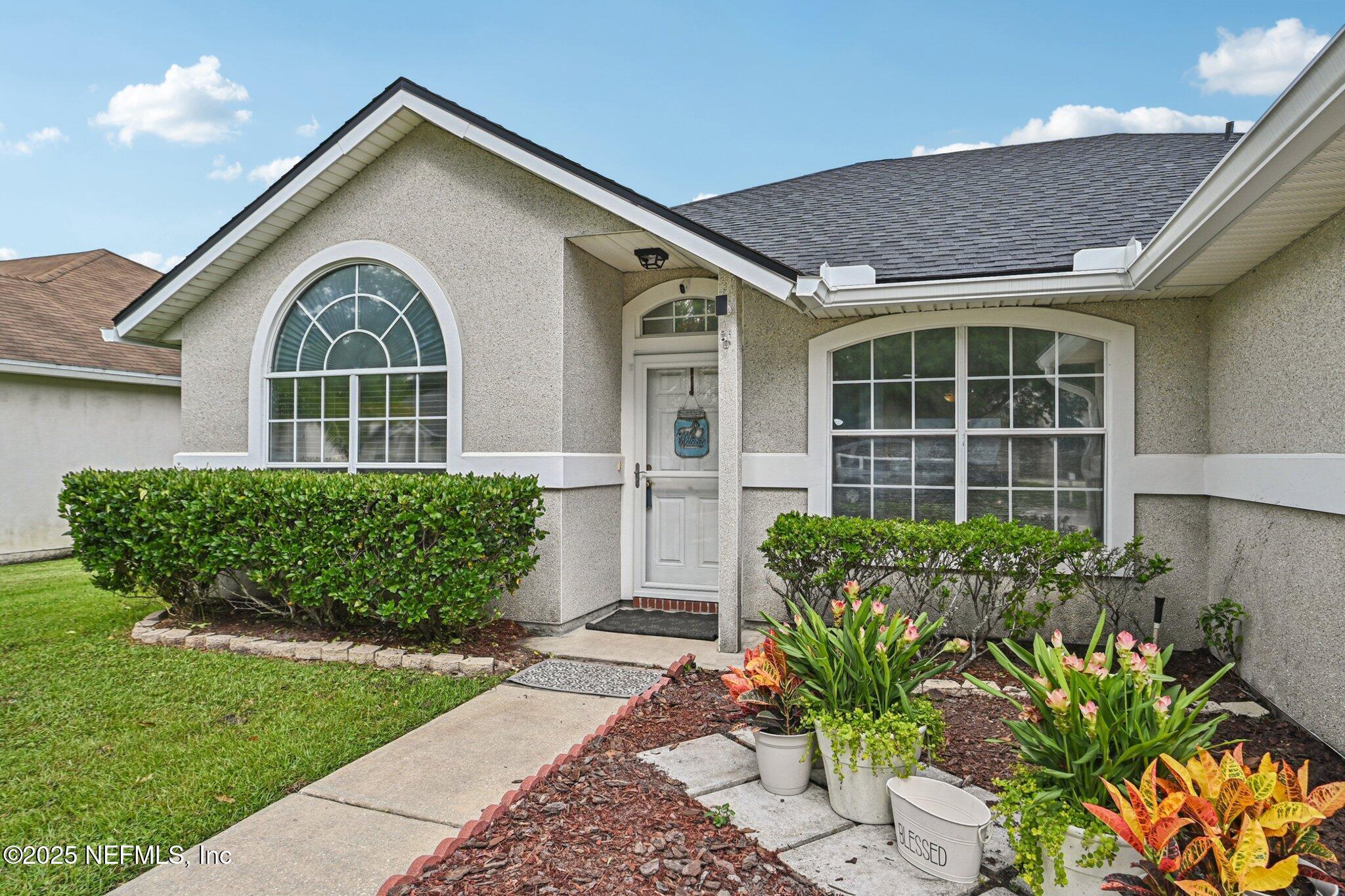 Property Photo:  1130 Summer Springs Drive  FL 32068 