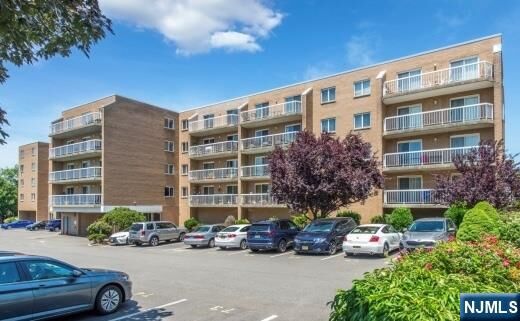 Property Photo:  38 Moonachie Road 315  NJ 07601 