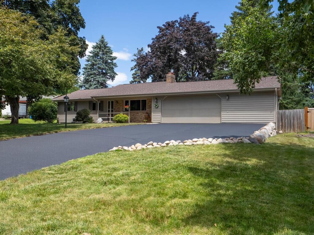 Property Photo:  1944 9th Street NW  MN 55112 