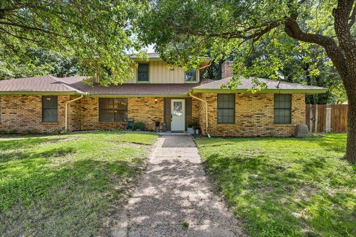Property Photo: 997 N Lydia Street TX 76401