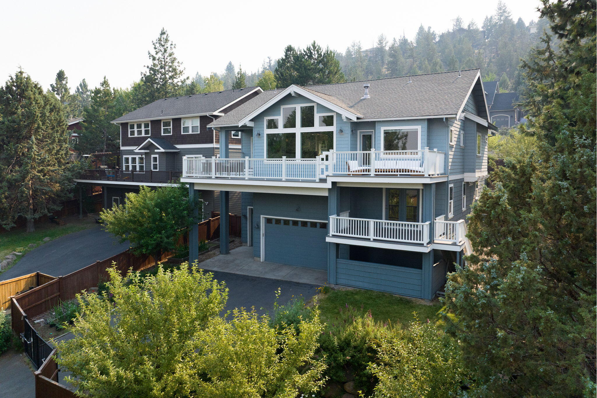 Property Photo: 3098 NW Colonial Drive OR 97703