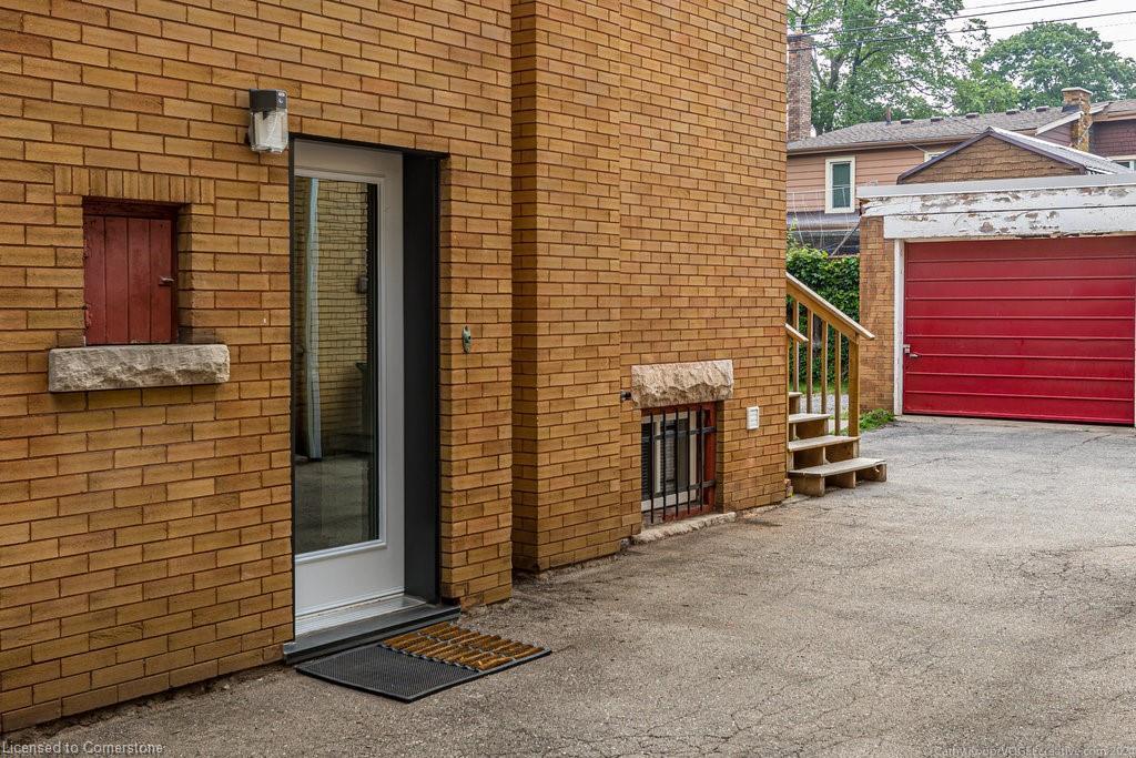 Property Photo:  72 Sherman Avenue S 3B  ON L8M 2P7 