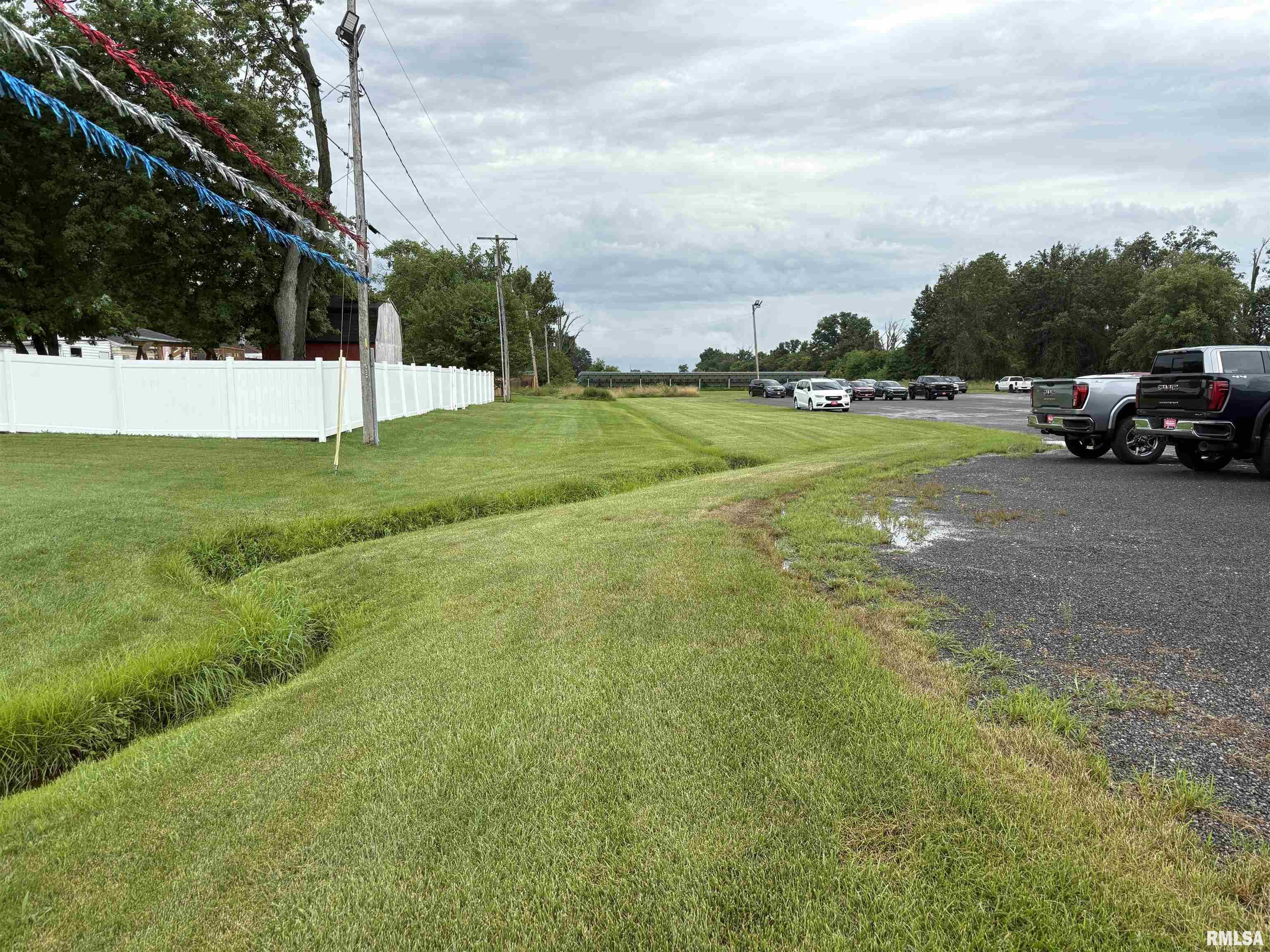 Property Photo: 00 N Randolph Drive IL 62801