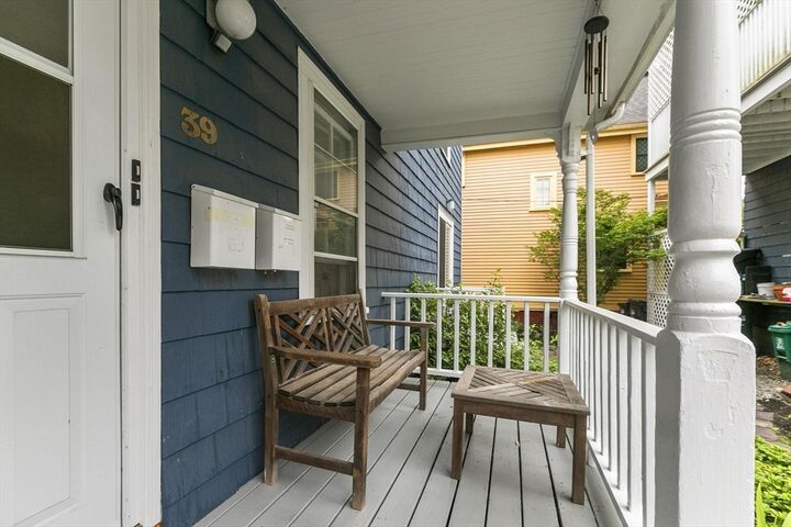 Property Photo: 39 Sargent St. 1 MA 02140