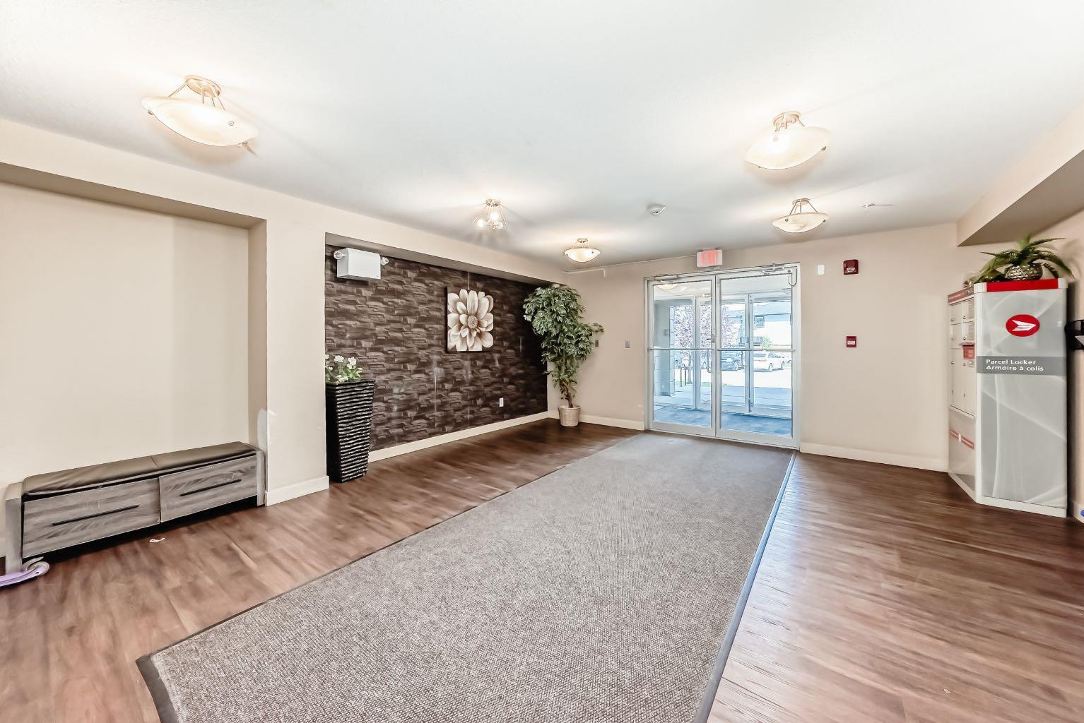 Property Photo: 7210 80 Avenue NE 405 AB T3J 0N7