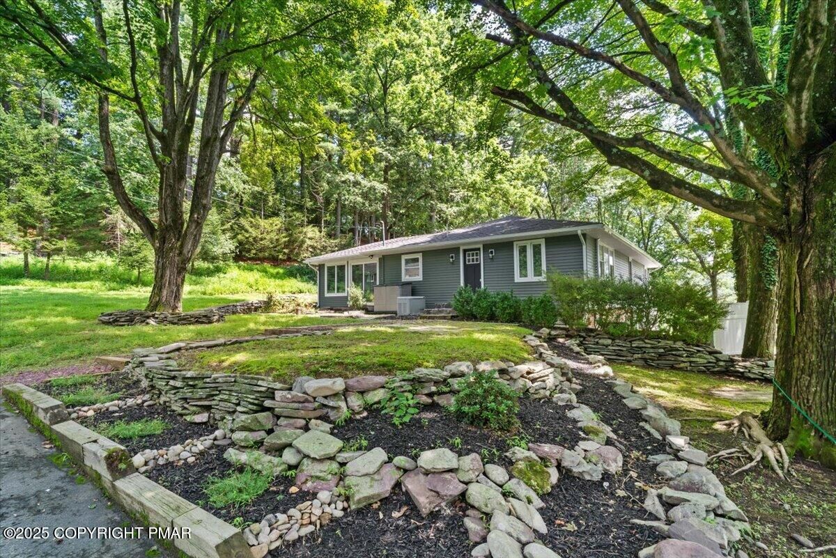 Property Photo: 5115 Anona Road PA 18360