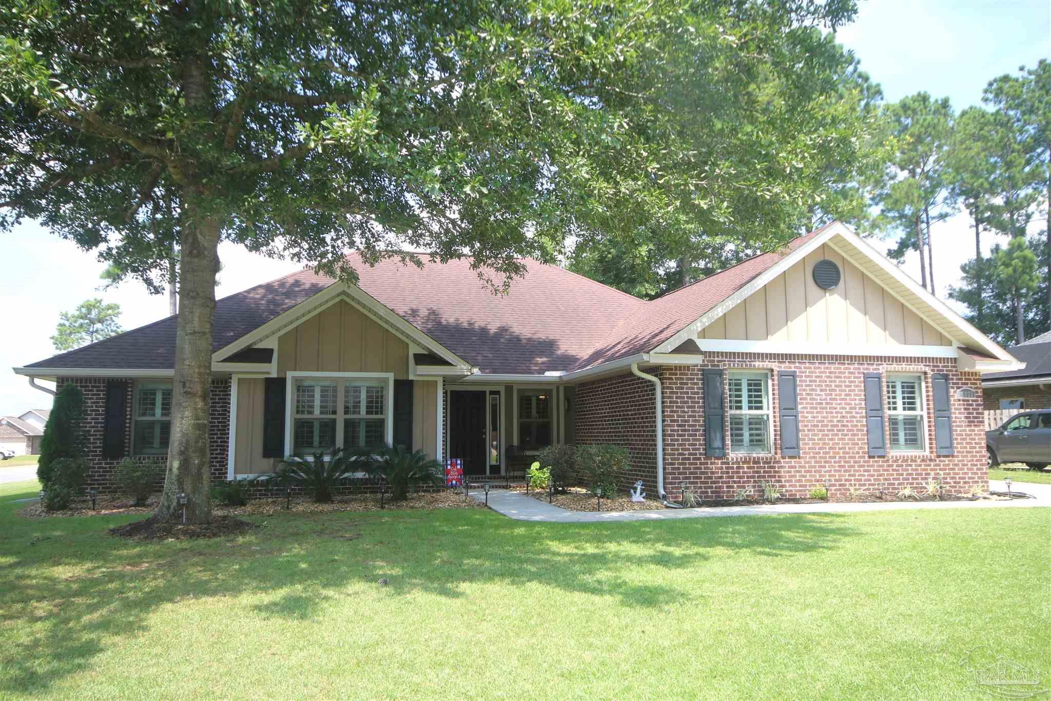 Property Photo: 6033 Stonechase Blvd FL 32571