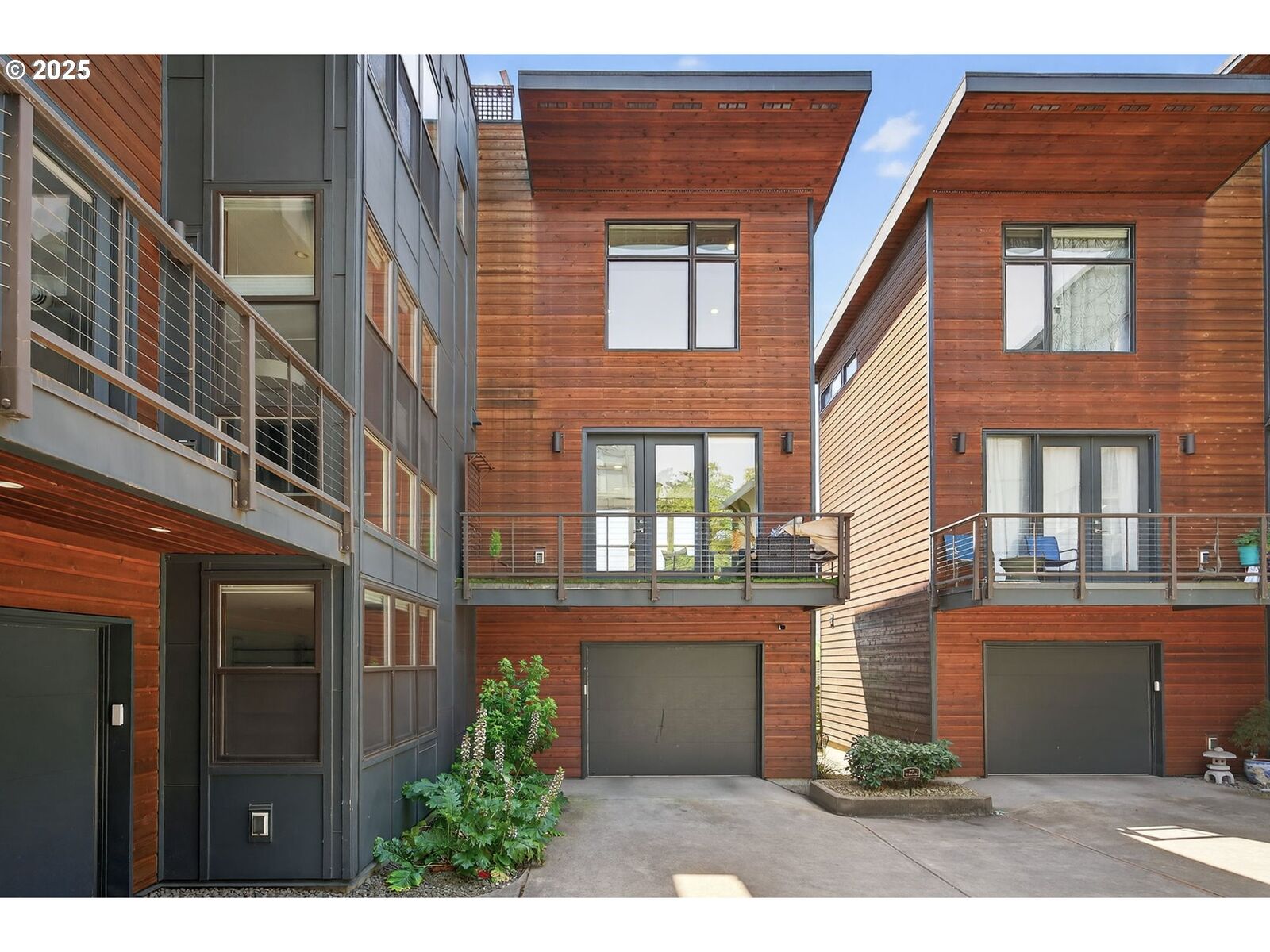 Property Photo: 520 NE Sacramento St OR 97212