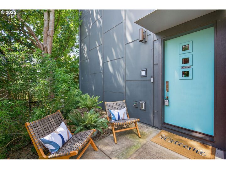 520 NE Sacramento St  Portland OR 97212 photo