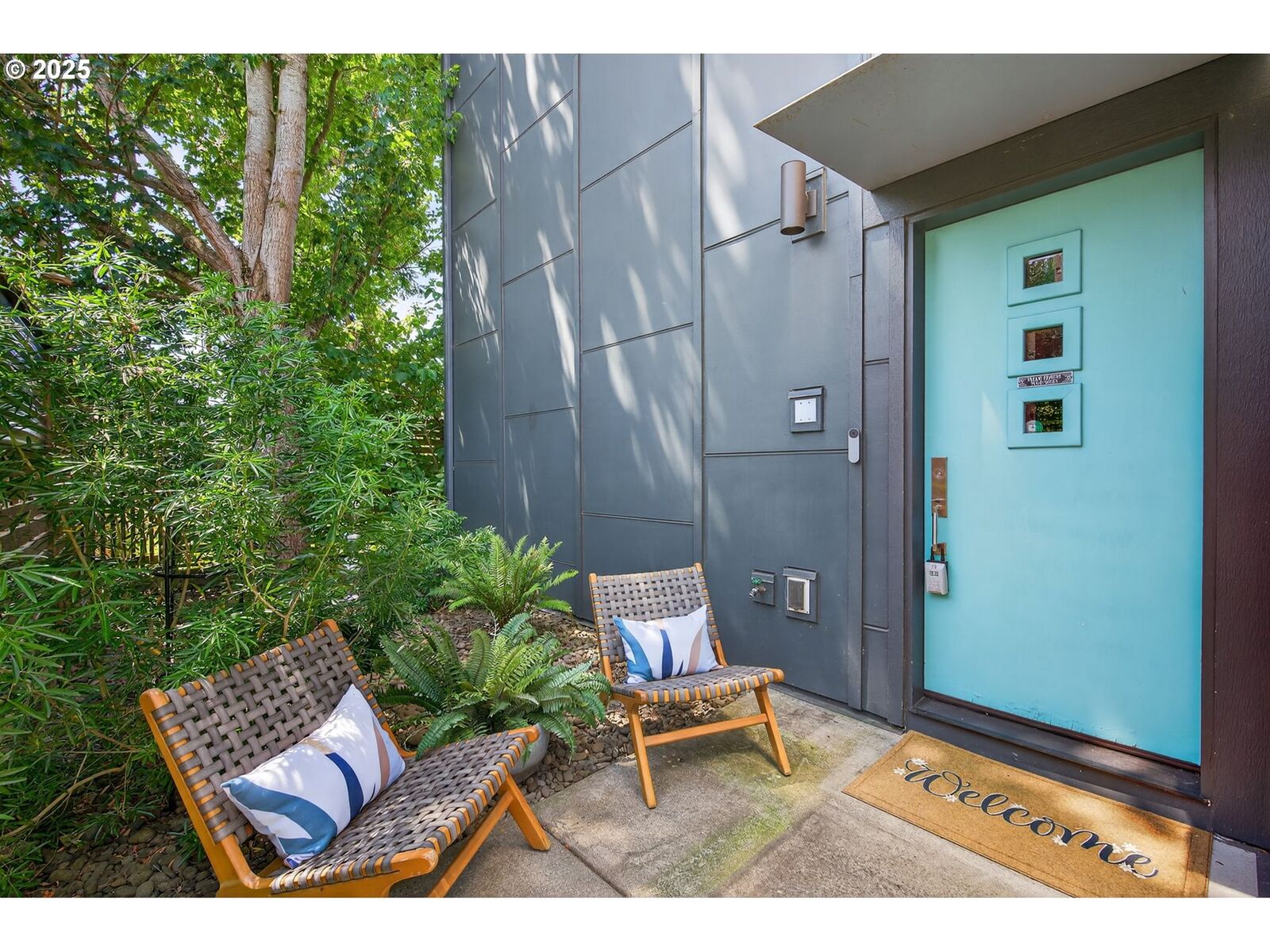 Property Photo: 520 NE Sacramento St OR 97212