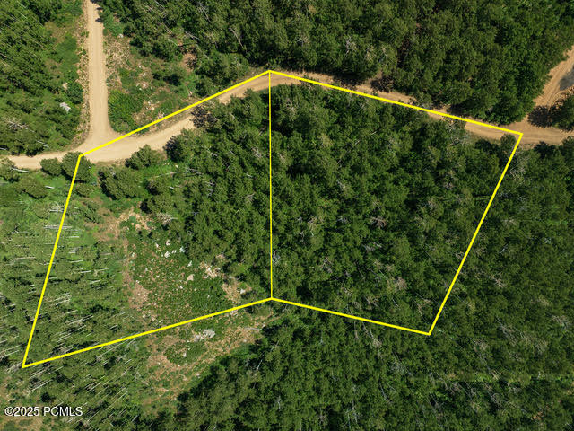 Property Photo:  5525 Hidden Way  UT 84049 