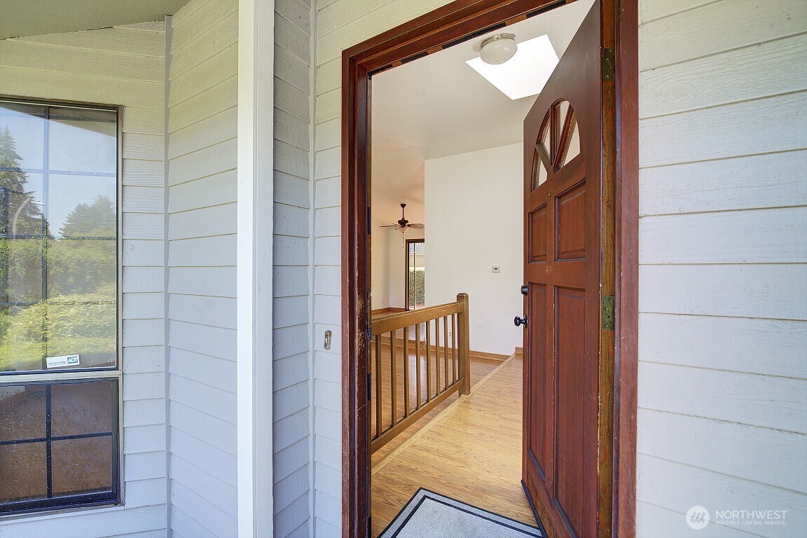 Property Photo: 5219 154th Avenue NE WA 98052