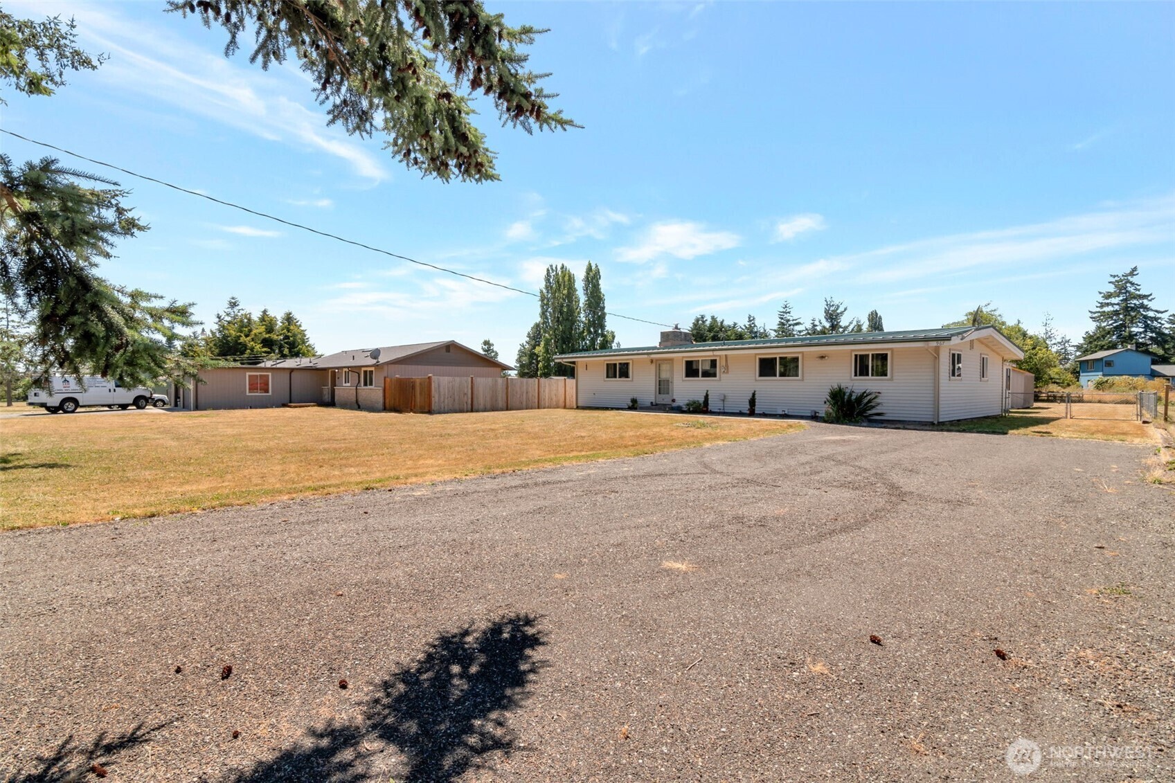 Property Photo:  967  Donald Avenue  WA 98277 