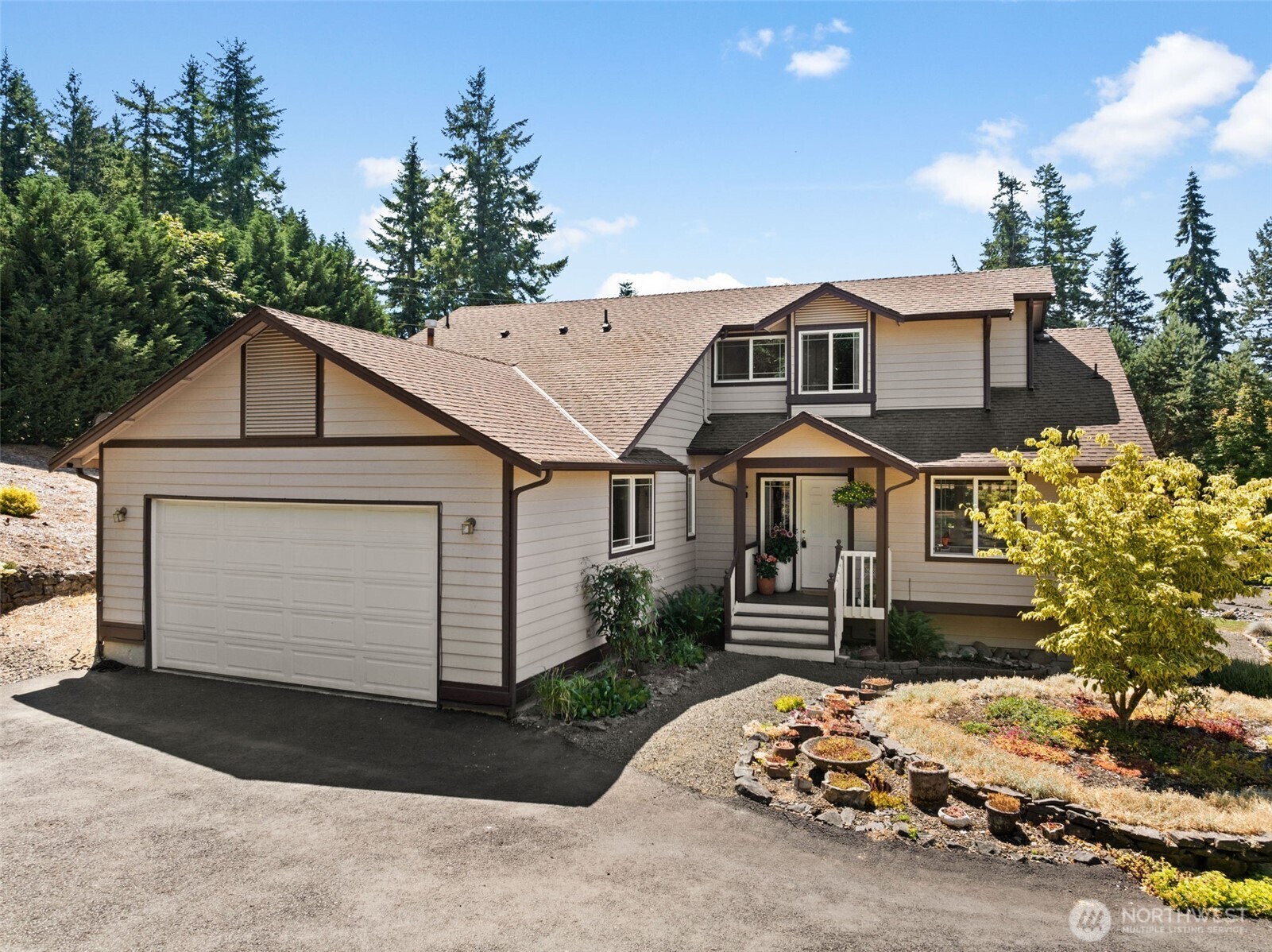 Property Photo: 5379 Par Fore Drive SE WA 98367