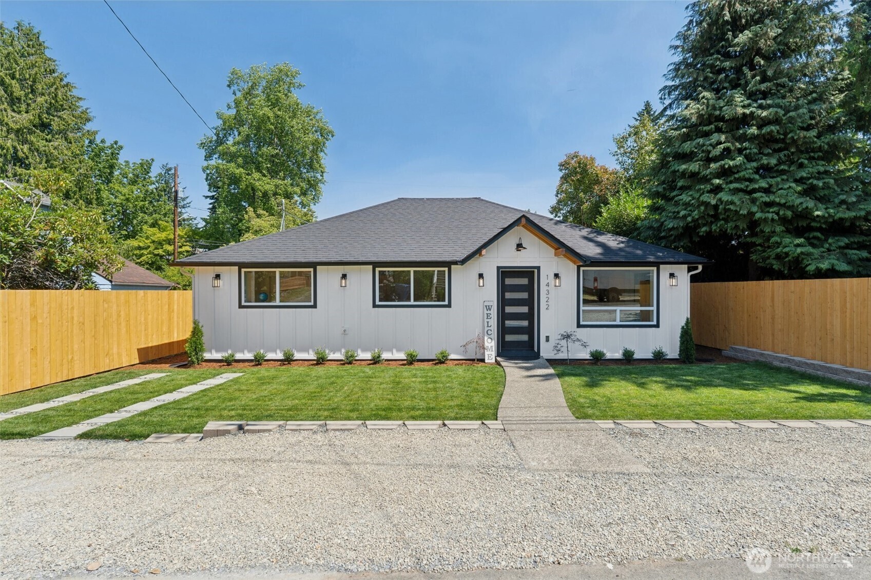 14322  Burke Avenue N  Seattle WA 98133 photo