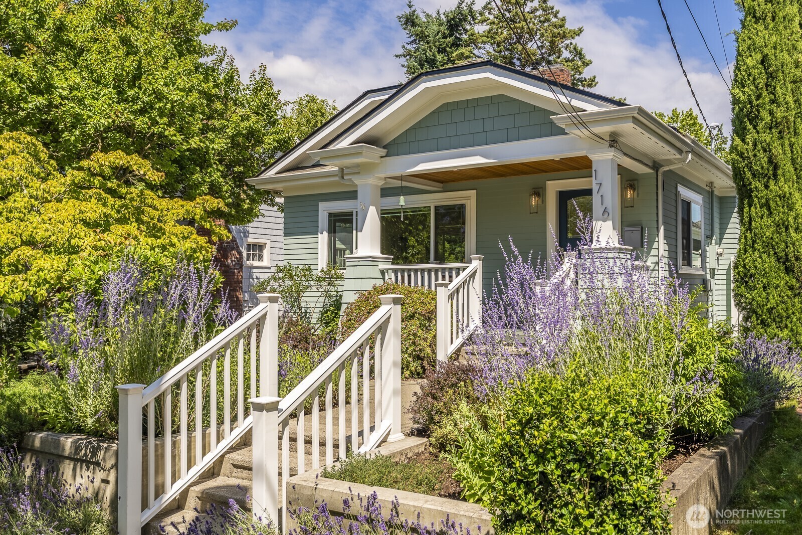 1716 N 46th Street  Seattle WA 98103 photo