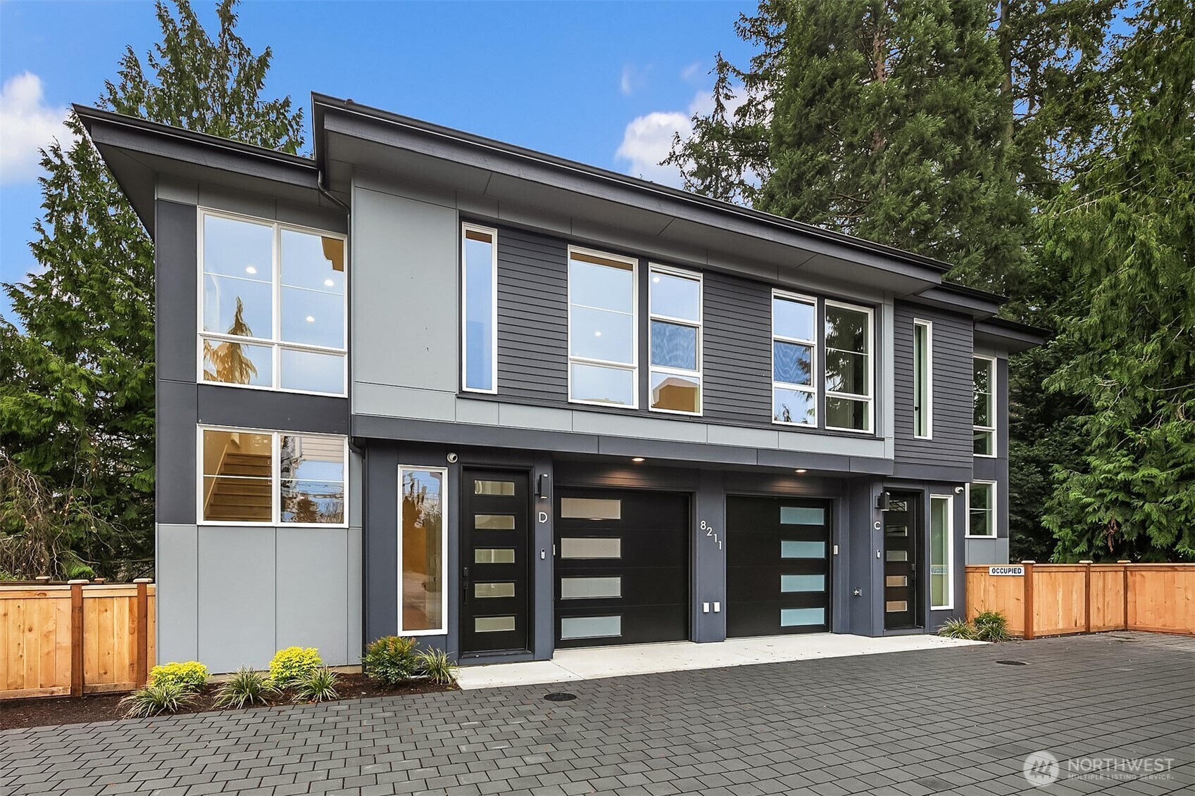 Property Photo:  8211 NE 124th Street D  WA 98034 