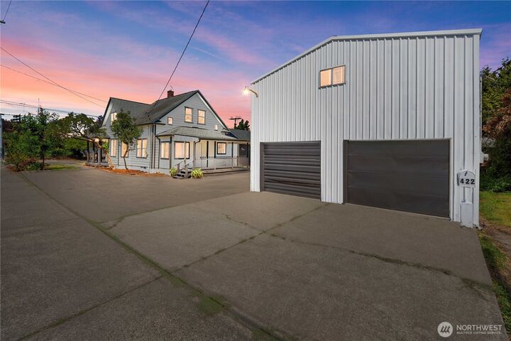 422 W  Main Avenue  Puyallup WA 98371 photo