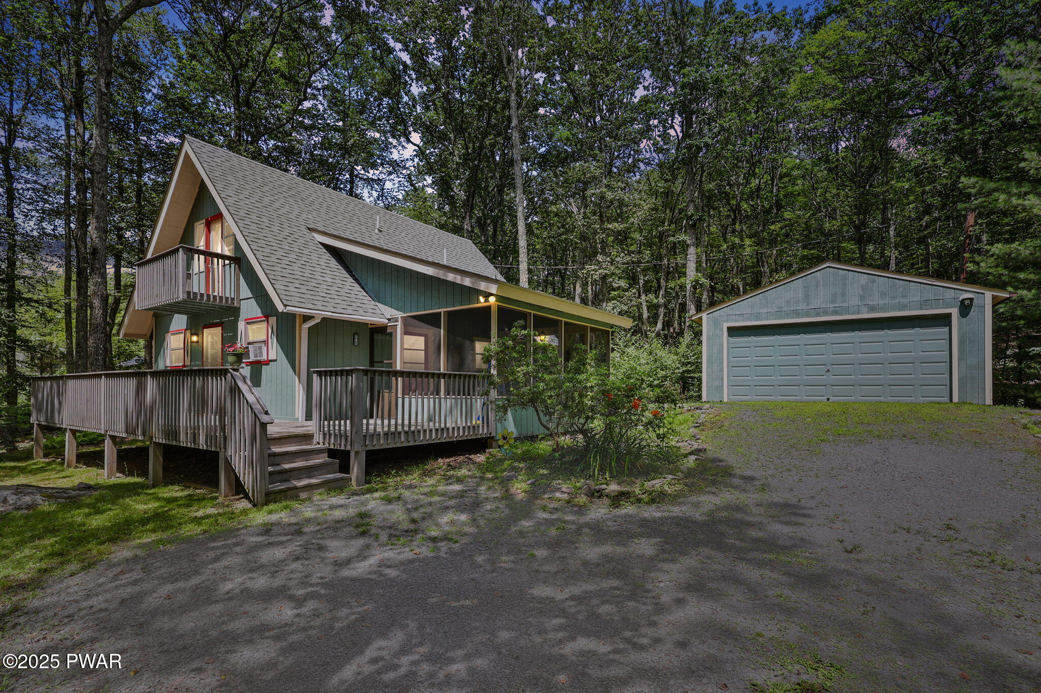 140 Gaskin Drive  Lords Valley PA 18428 photo
