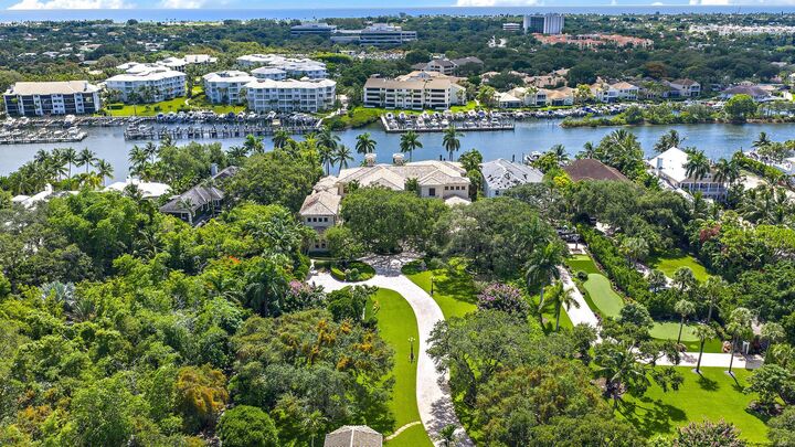 Property Photo:  2330 Seven Oaks Lane  FL 33410 