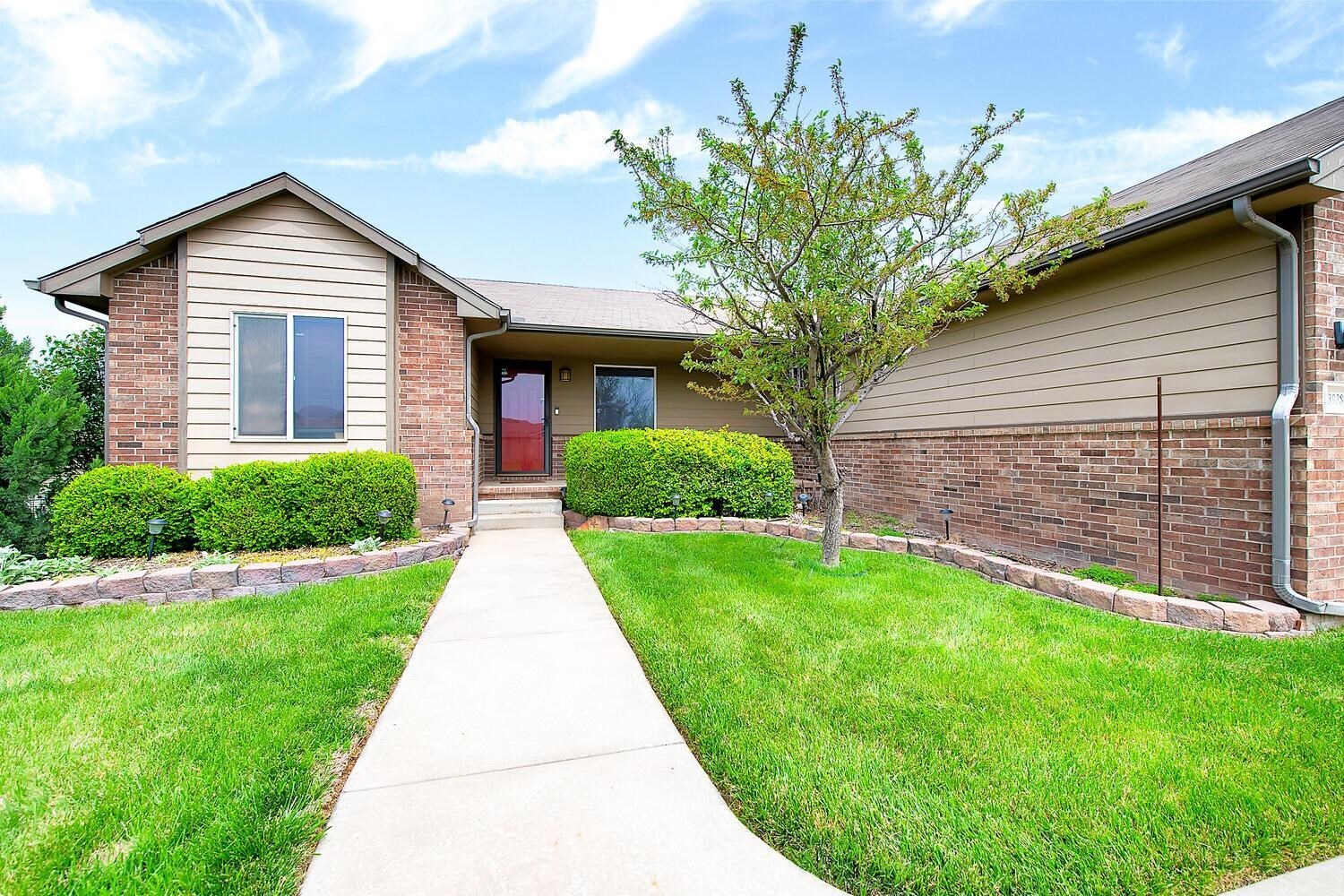 Property Photo:  13938 W Westport Ct  KS 67235 