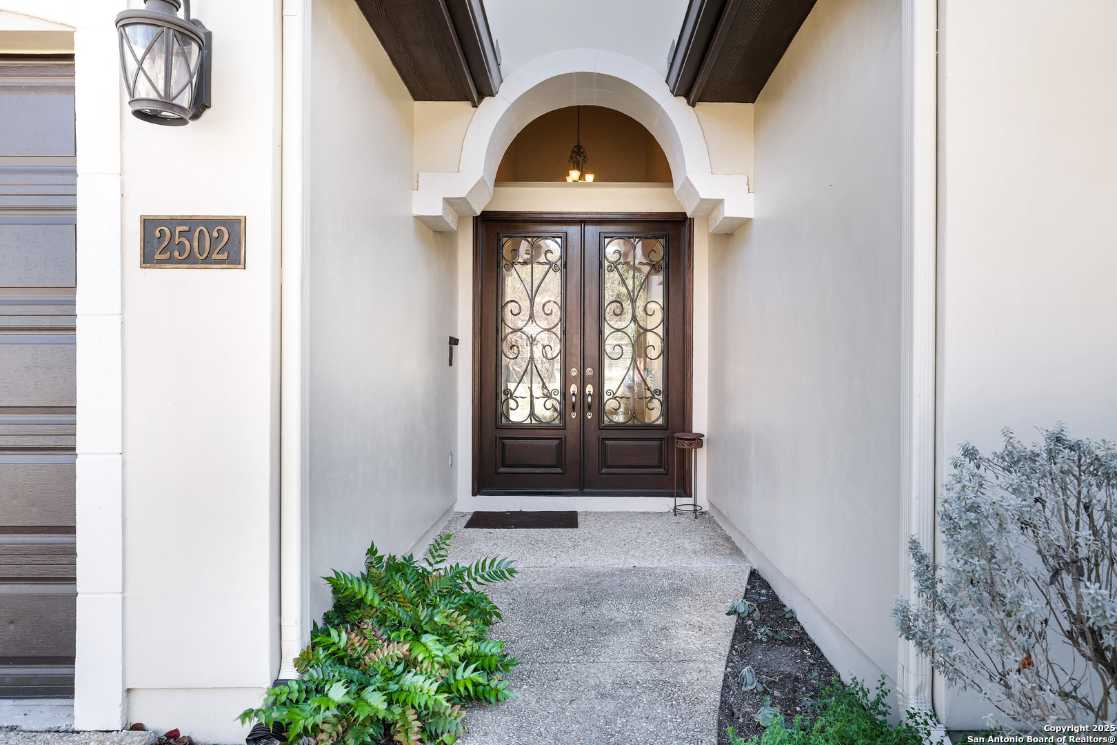 Property Photo: 2502 Huebner Park TX 78248