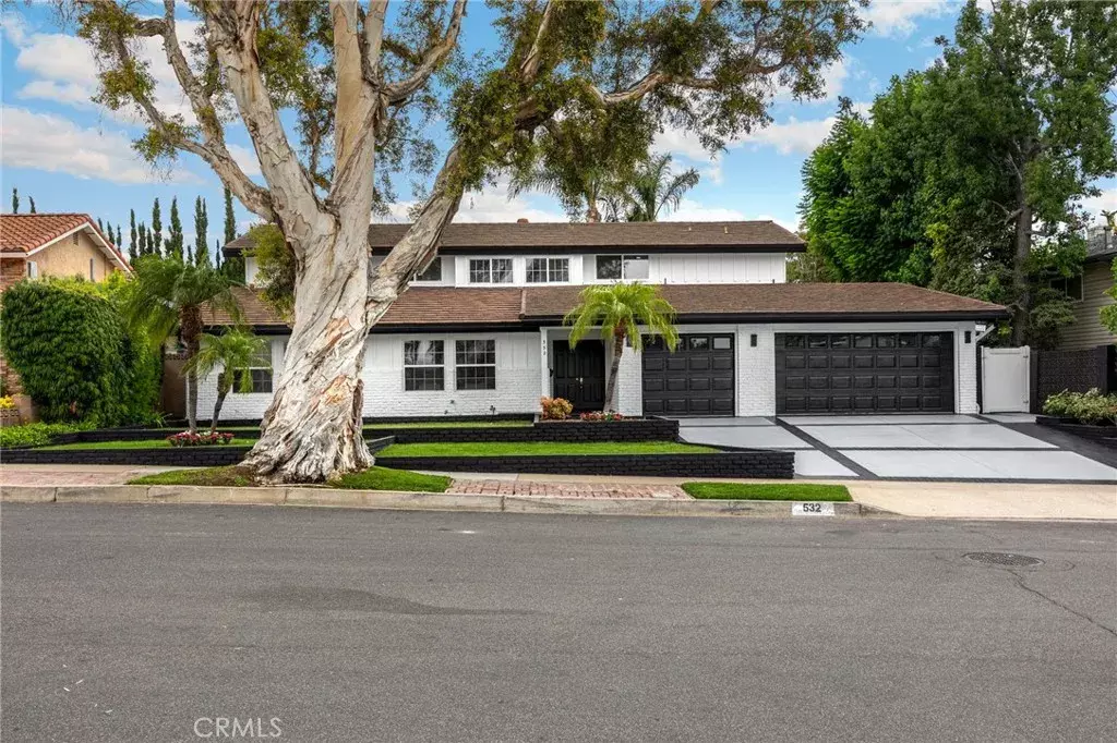 Property Photo: 532 Somerset Drive CA 92870