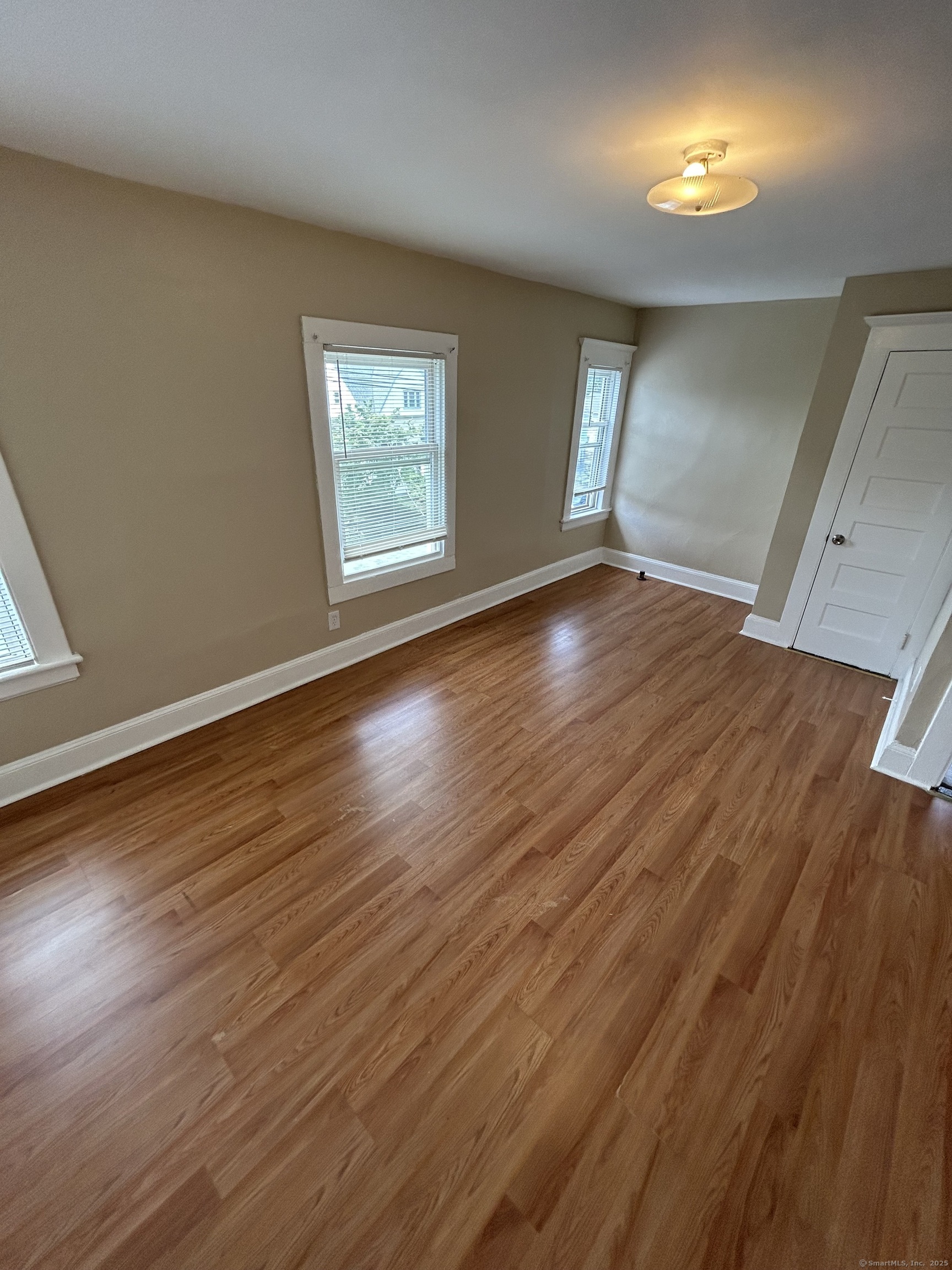 Property Photo: 896 Howard Avenue 3 CT 06605