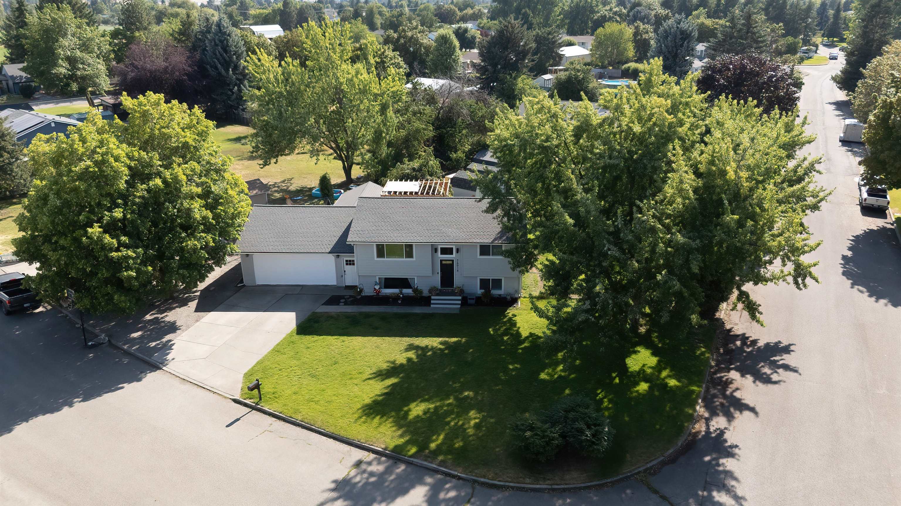 Property Photo:  26018 E Olympic Ave  WA 99025 