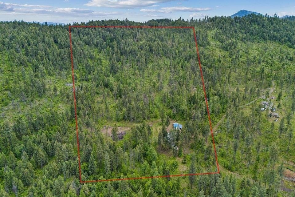 Property Photo: 2111-F Dry Creek Rd WA 99109
