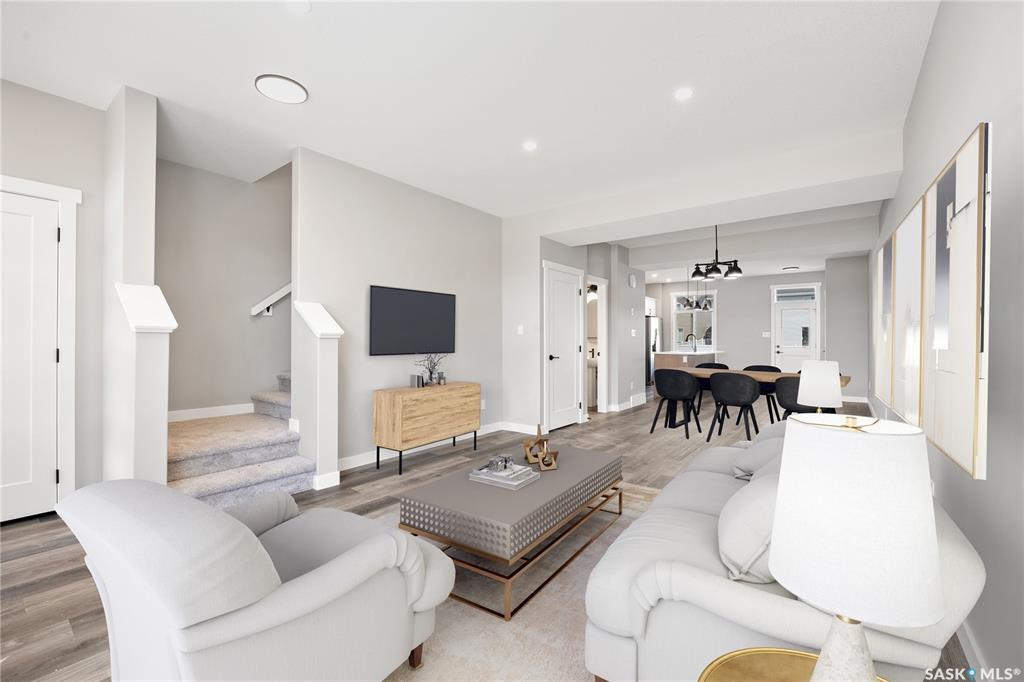 Property Photo:  1749 West Market Street  SK S4Y 0G2 
