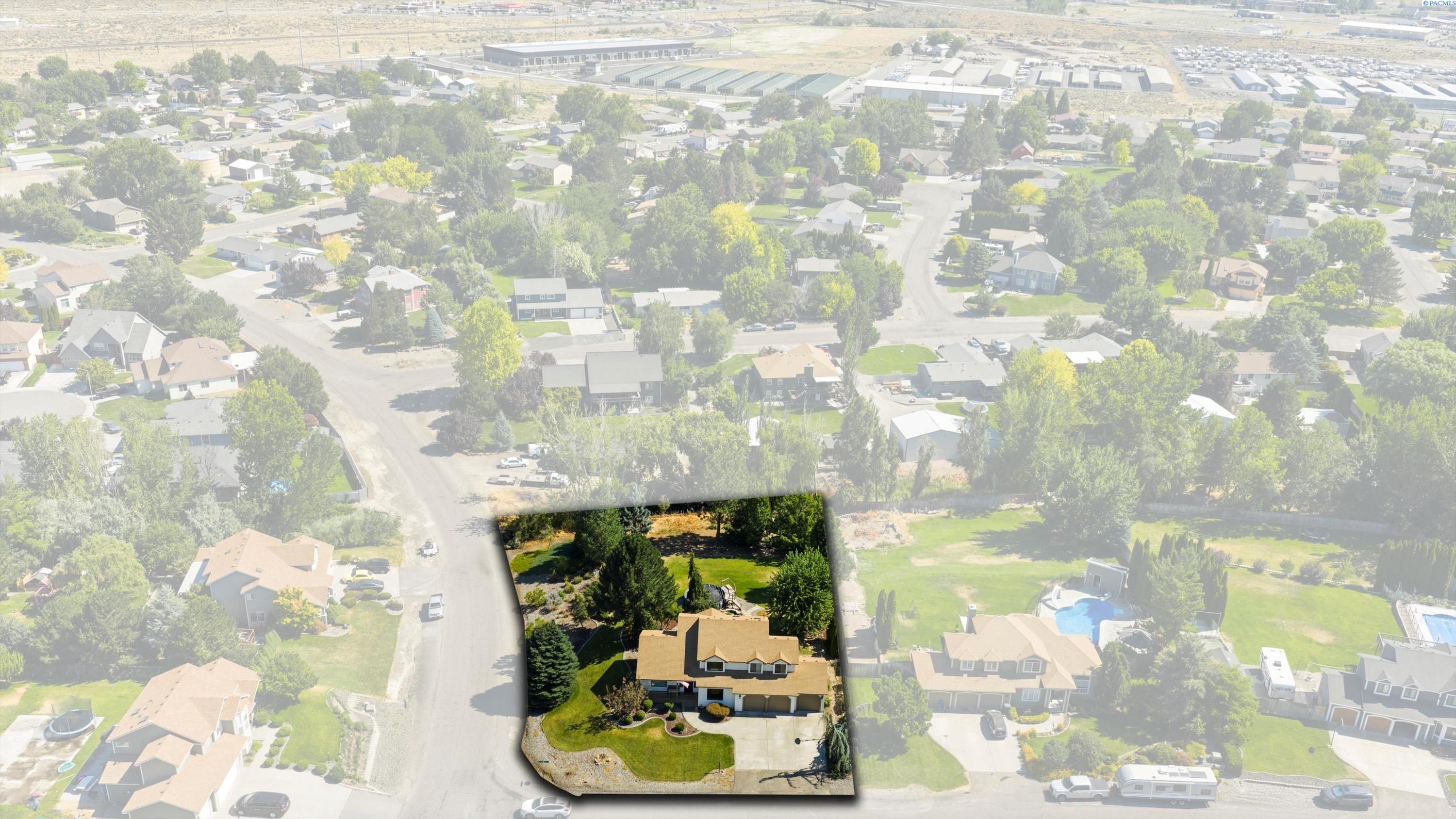 Property Photo: 133 Canterbury Rd WA 99338
