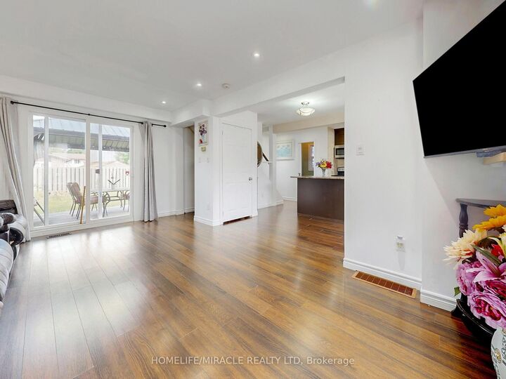 Property Photo:  14 Hawkins Court  ON L6S 2N7 
