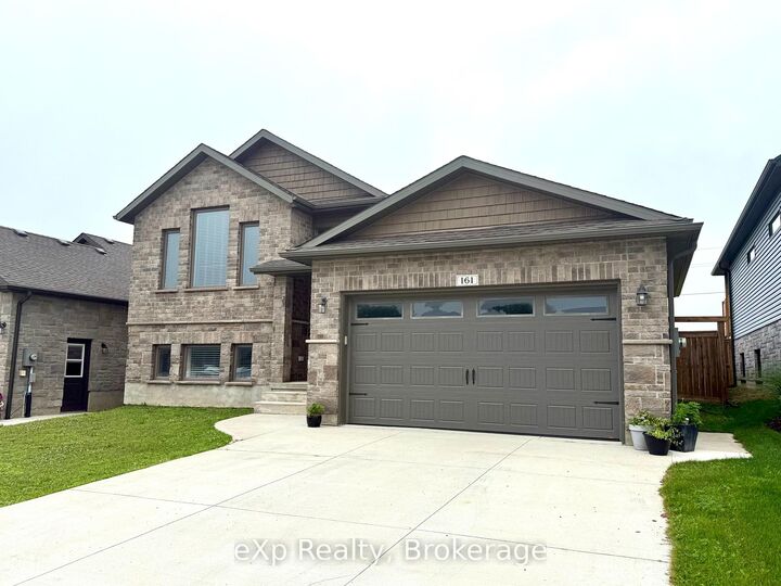 Property Photo:  161 17th Ave A N/A  ON N4N 0B5