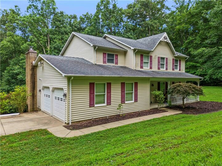 Property Photo:  221 Urquhart Road  PA 15360 