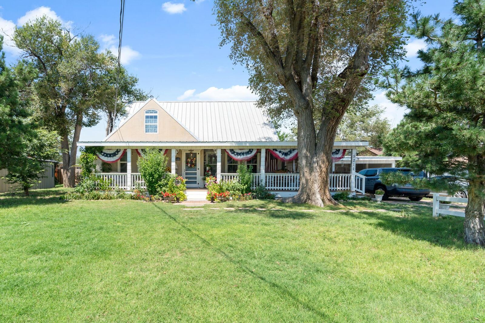 Property Photo: 5211 River Road TX 79108-4603
