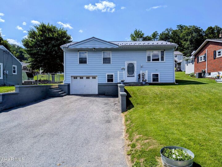 Property Photo:  790 Echo Vale Drive  PA 15522 