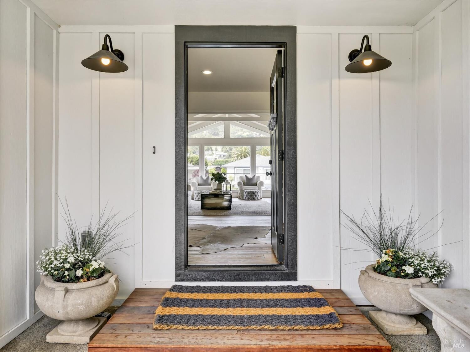 Property Photo:  9 Saint Lucia Place  CA 94920 