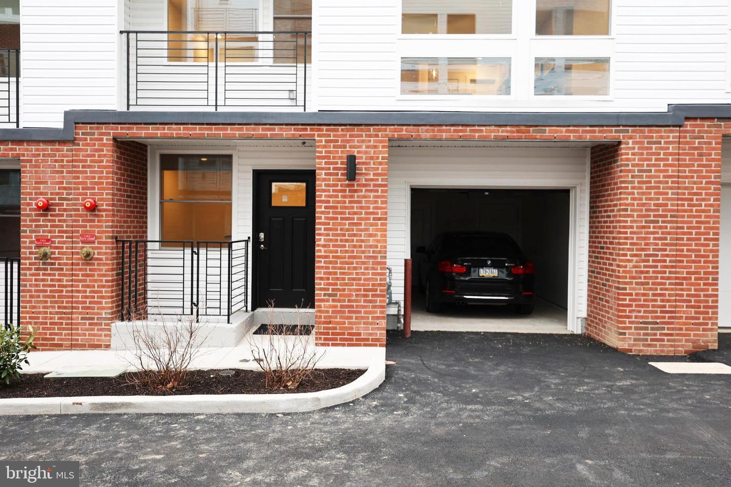 Property Photo:  1500 N Randolph Street 1  PA 19122 